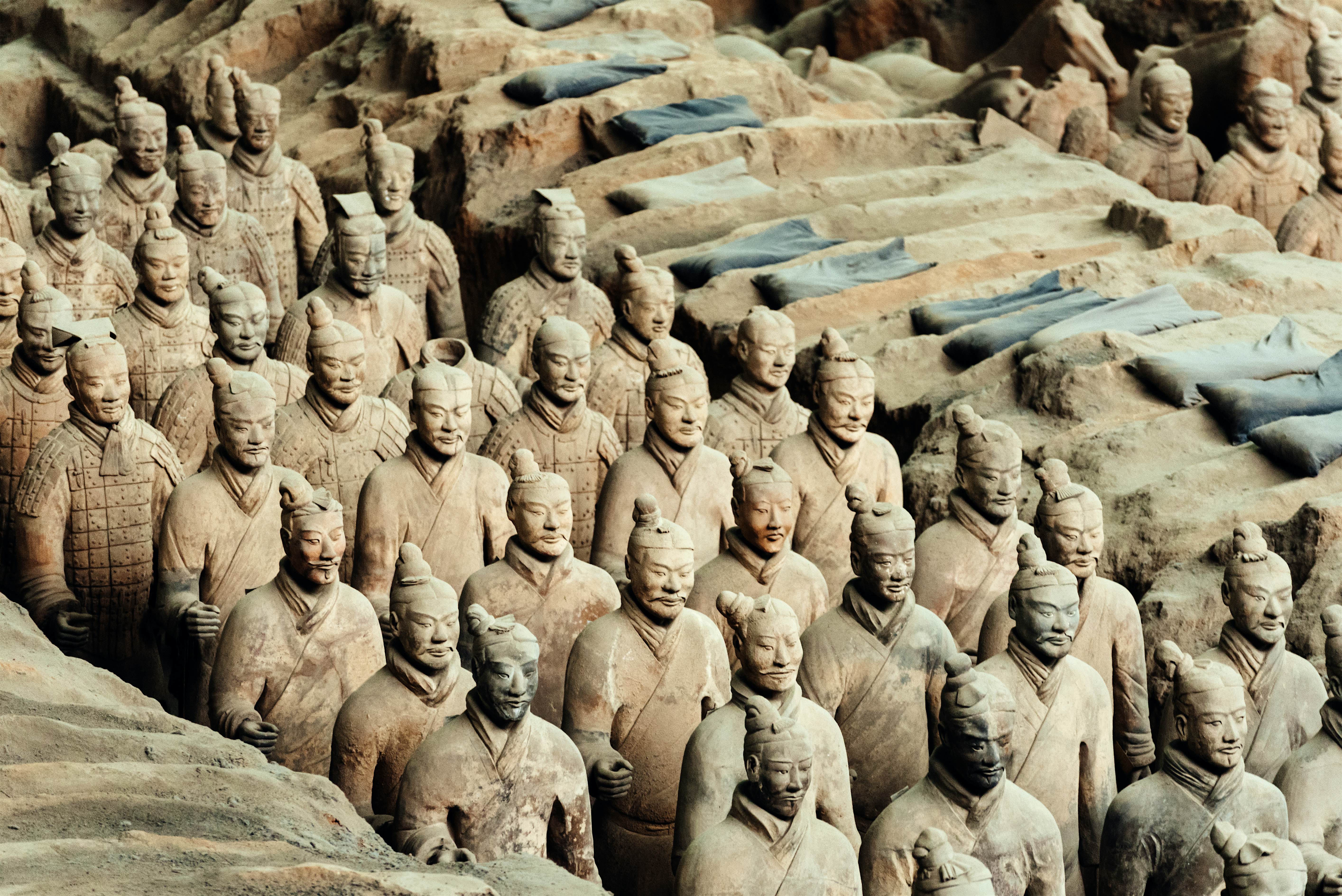 Archaeologists have excavated 200 more terracotta warriors in China Lonely Archaeologists have excavated 200 more terracotta warriors in China Lonely